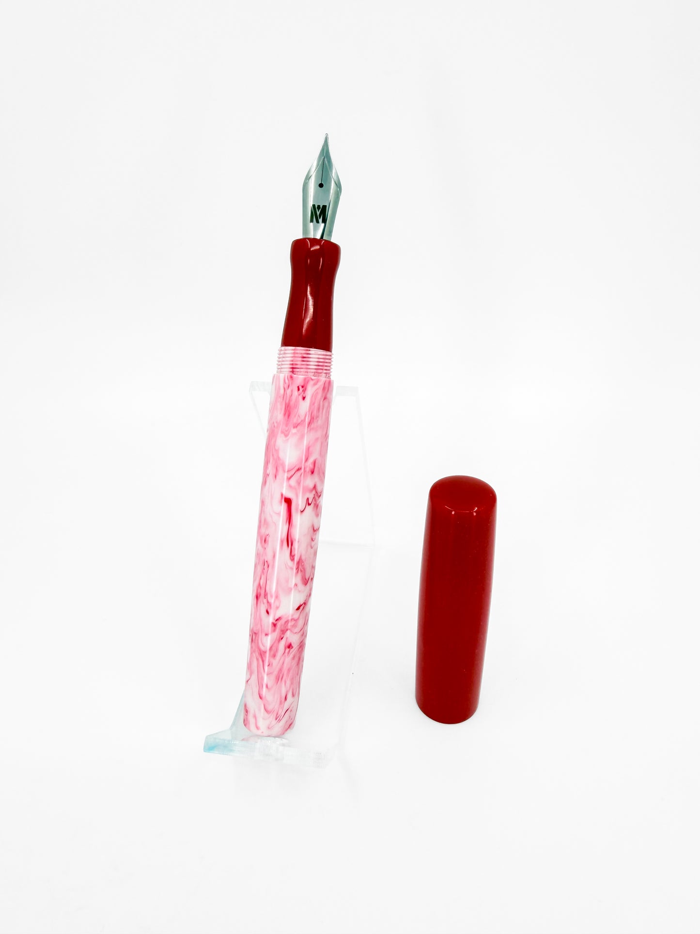 Peppermint Swirl Fountain Pen: B8