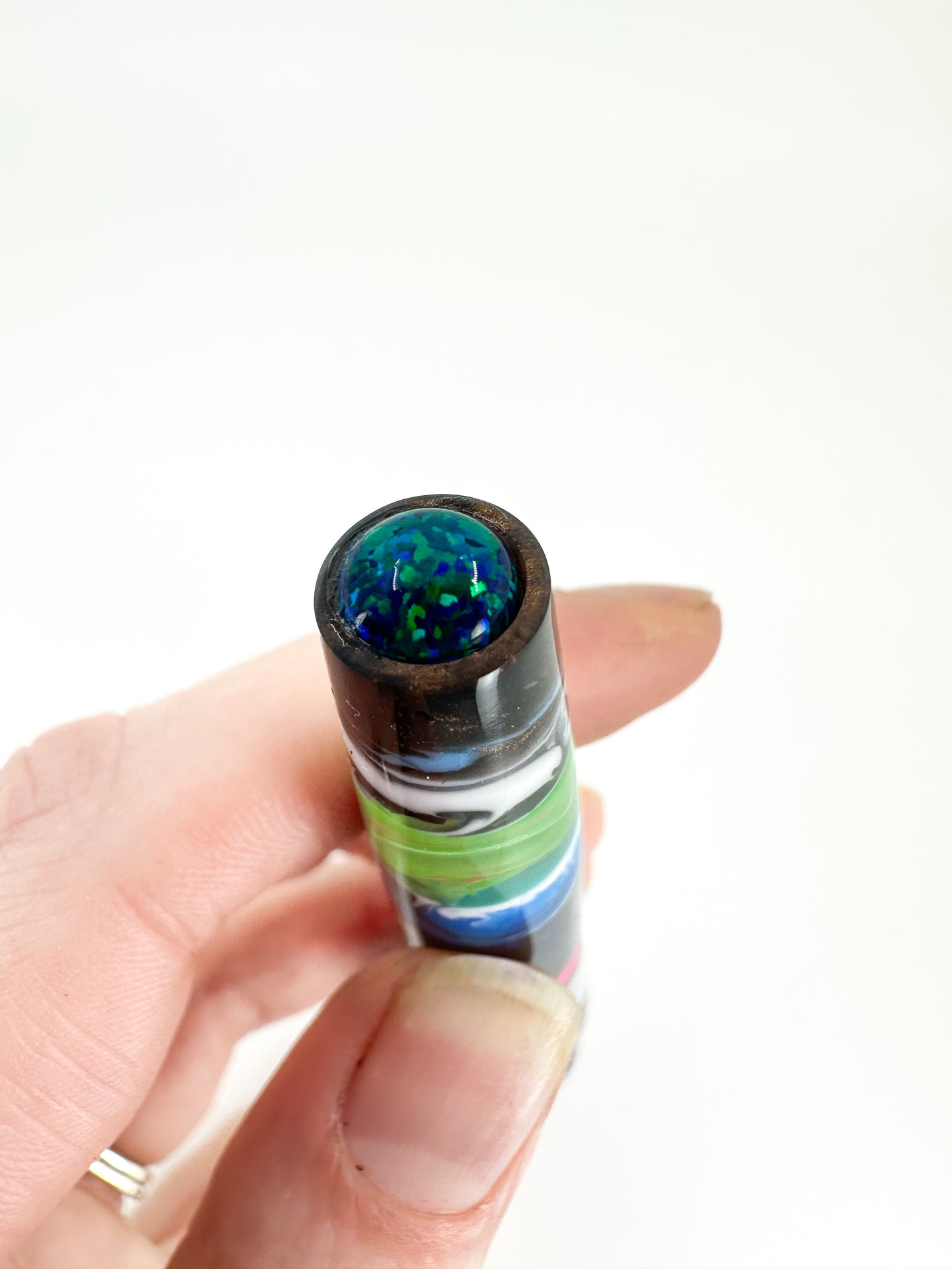 Stratified Nib Holder with Dark Green Opal Finial: B9