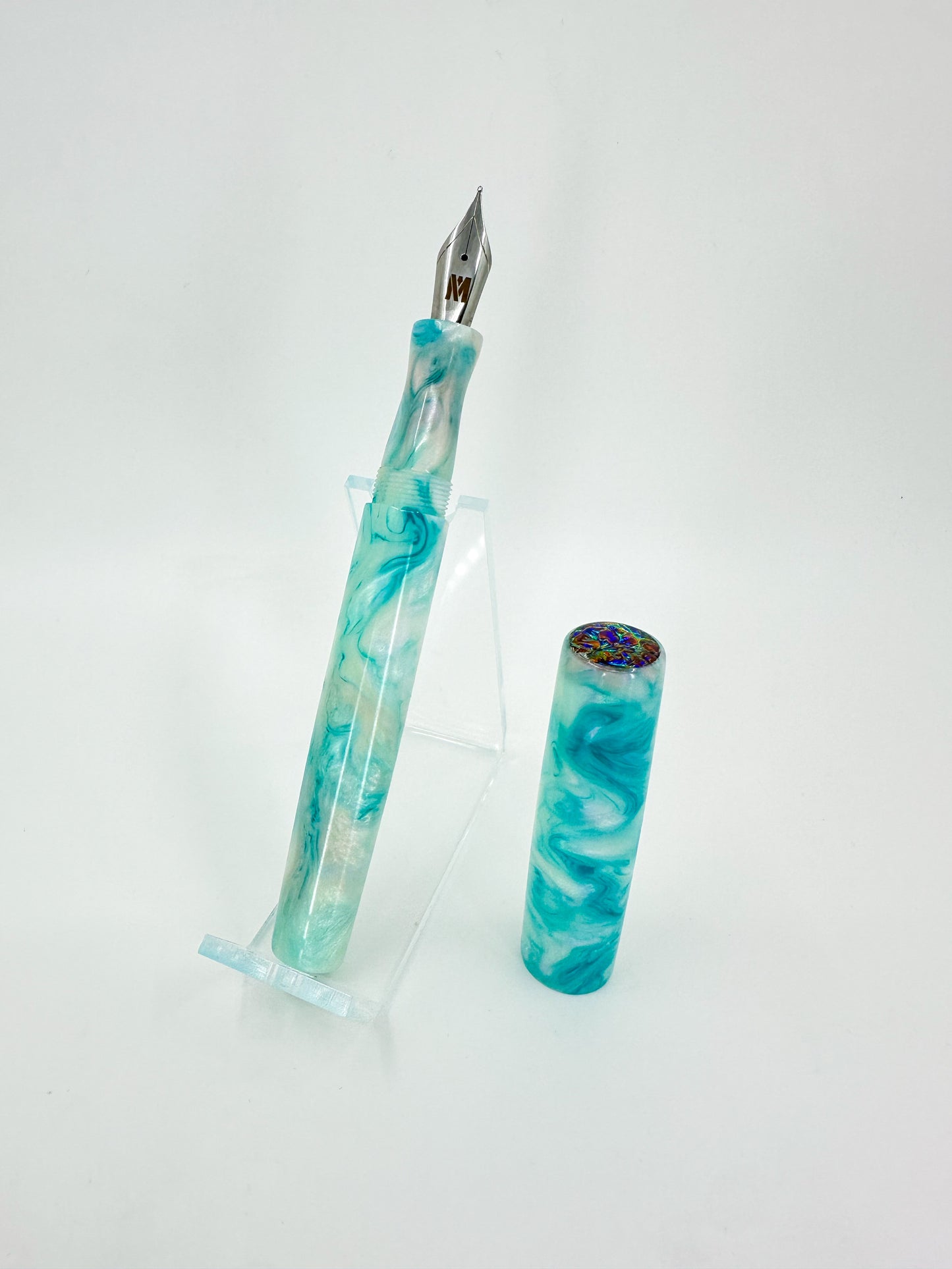 Aqua Prismatic Pearl Fountain Pen with Cap Inlay