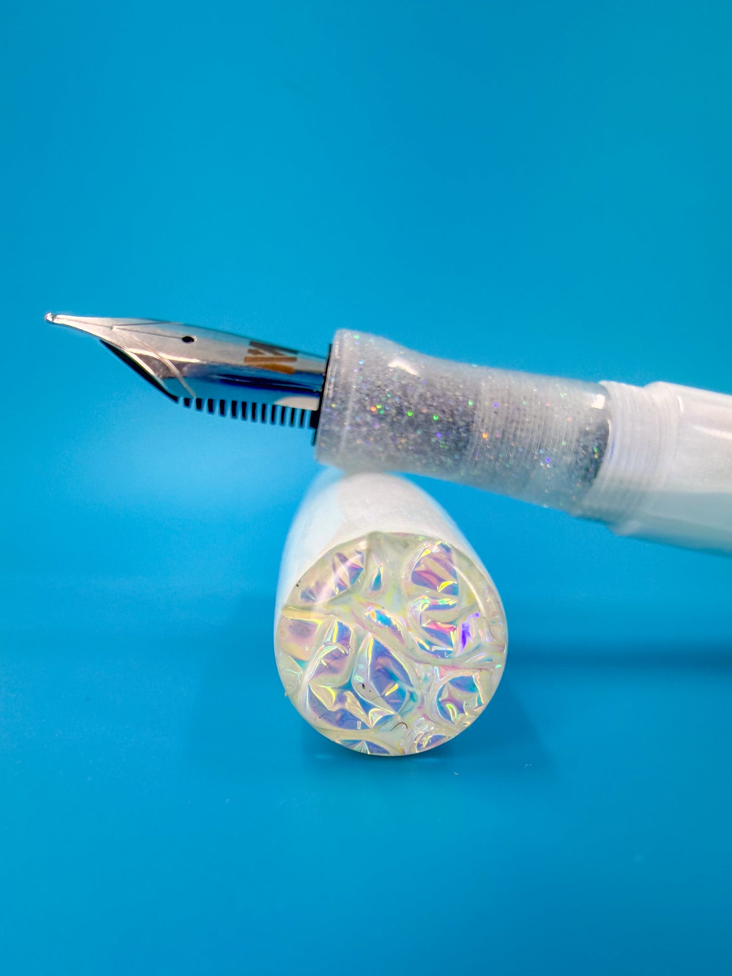 Cloud Dancer 2026 Fountain Pen with Cap Inlay I4