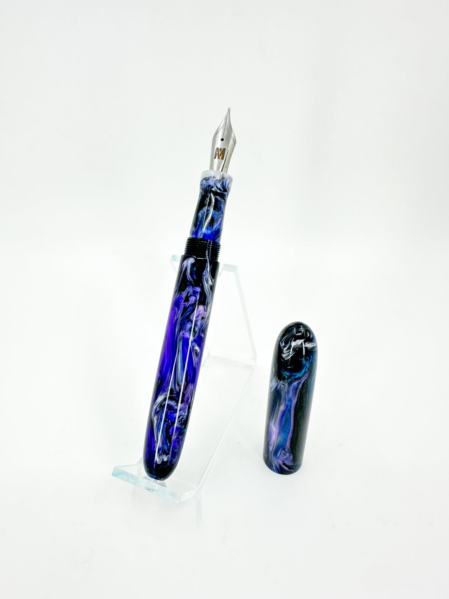 Pluto Fountain Pen